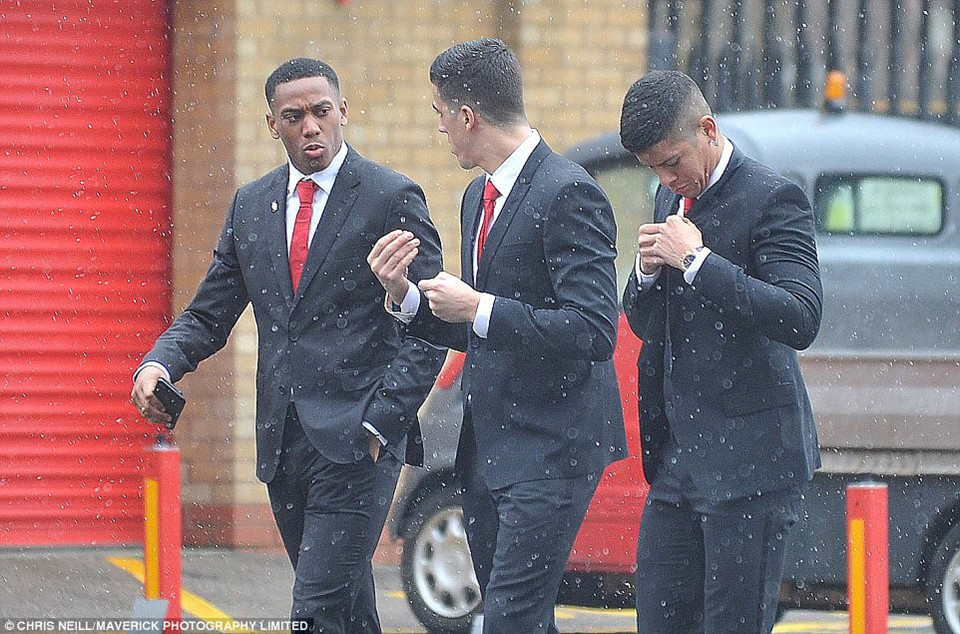 Mourinho, Pogba theo chân Sir Alex dự lễ tưởng niệm thảm họa Munich